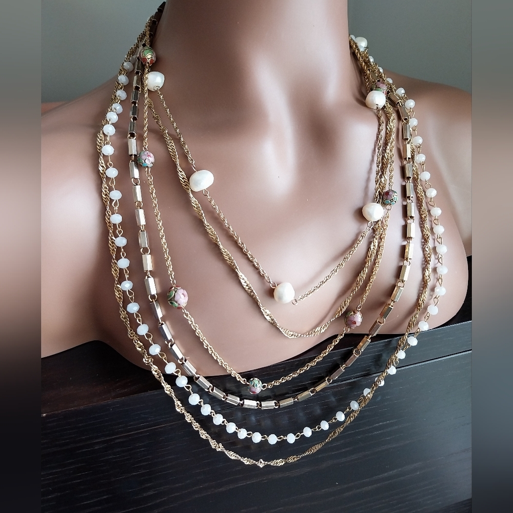 Multi-Layered Gold & Pearl Necklace - Picture 13 of 13